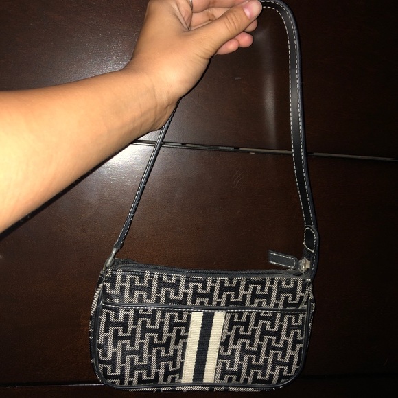 Tommy Hilfiger Handbags - Vintage Tommy Hilfiger Bag